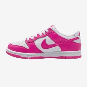 Girls pink Nike dunks size 4.5